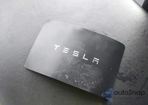 2021 Tesla Model 3 Standard Range Plus Rear-Wheel Drive из США, поврежденный, VIN 5YJ3E1EAXMF017773